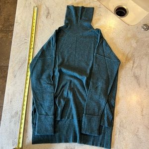 Max Studio 100% Cashmere